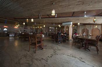 Hotel Ilodge Main Bazaar 3*