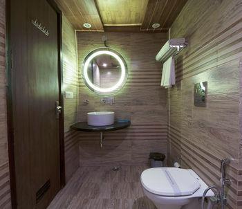 Ilodge Main Bazaar Hotel 3*